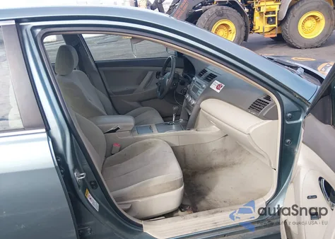 2010 Toyota Camry Le z USA, uszkodzony, nr VIN 4T4BF3EK5AR063254